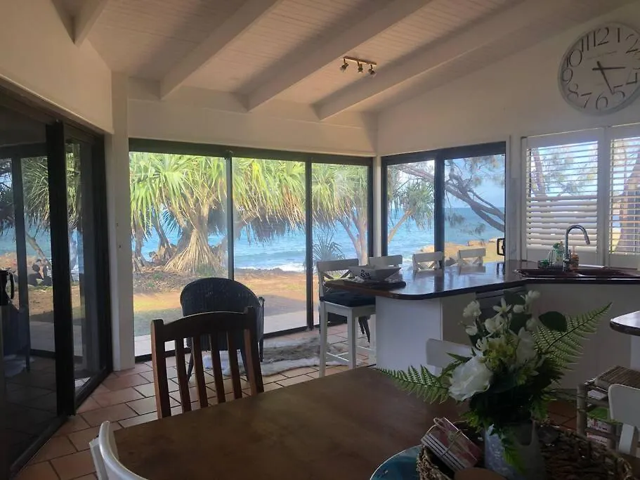 הוילה ברגרה Private Ocean Front, Pet Friendly Oasis! בית נופש